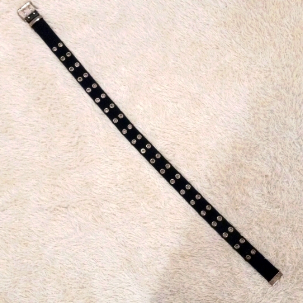 Double latch style belt